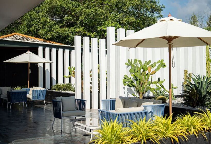 فندق Barcelo Coconut Island, Phuket