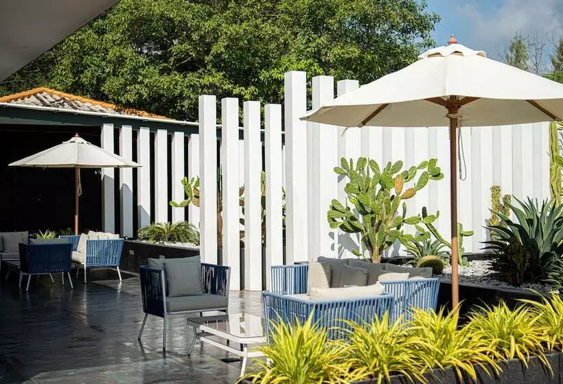 فندق Barcelo Coconut Island, Phuket