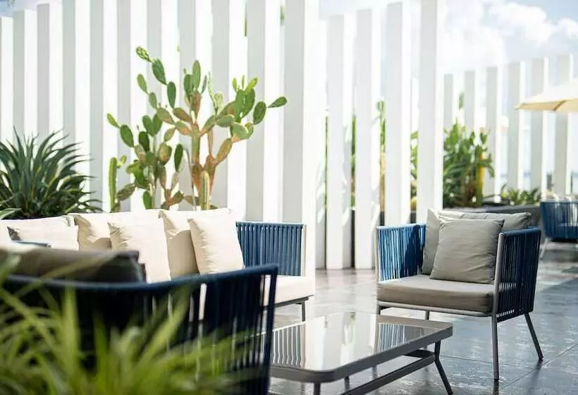 فندق Barcelo Coconut Island, Phuket