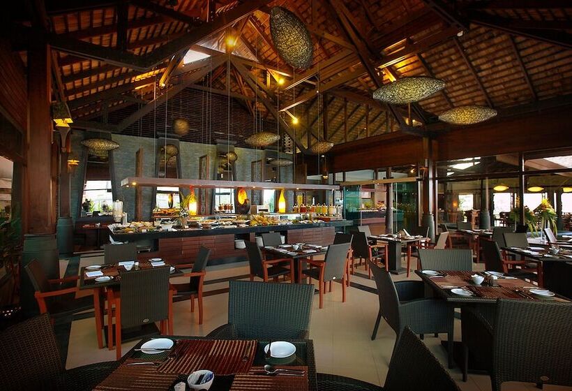 Nora Buri Resort & Spa