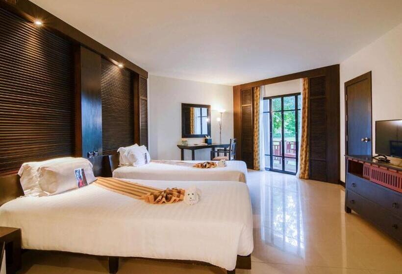 فندق The Nouveau Chumphon Beach Resort And Golf