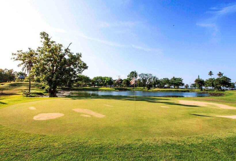 فندق The Nouveau Chumphon Beach Resort And Golf