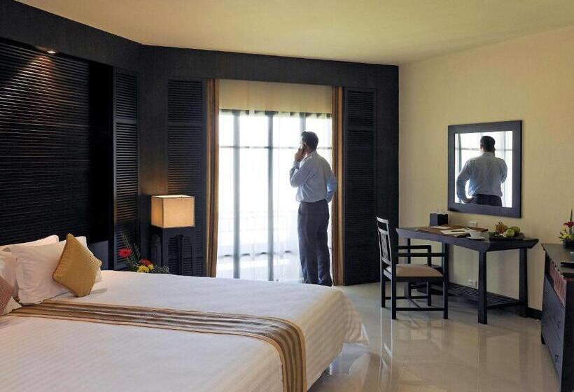 فندق The Nouveau Chumphon Beach Resort And Golf