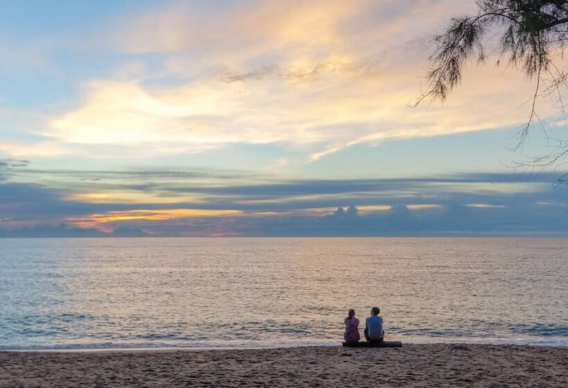 Splash Beach Resort, Maikhao Phuket   Sha Extra Plus