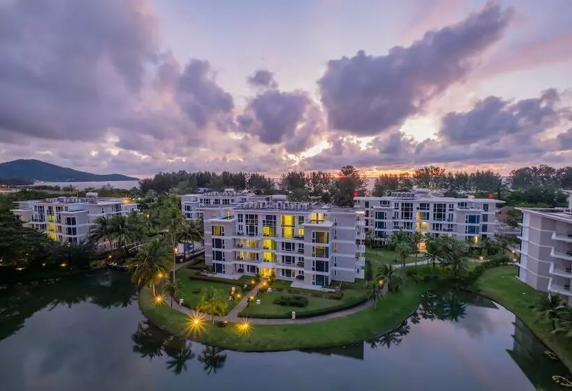 Splash Beach Resort, Maikhao Phuket   Sha Extra Plus