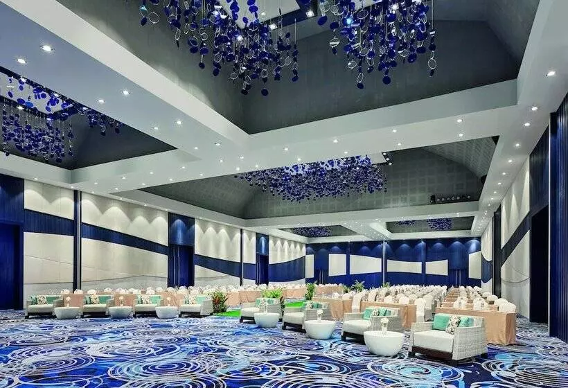 Splash Beach Resort, Maikhao Phuket   Sha Extra Plus