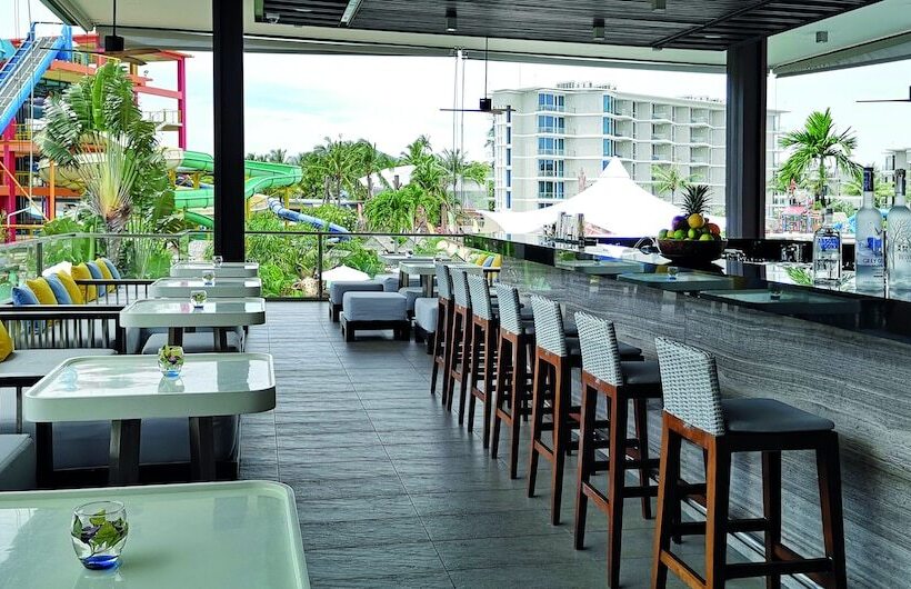 Splash Beach Resort, Maikhao Phuket   Sha Extra Plus