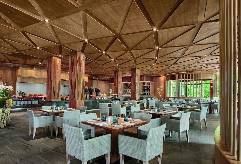 Splash Beach Resort, Maikhao Phuket   Sha Extra Plus