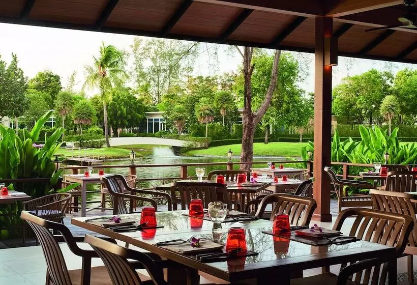 Splash Beach Resort, Maikhao Phuket   Sha Extra Plus