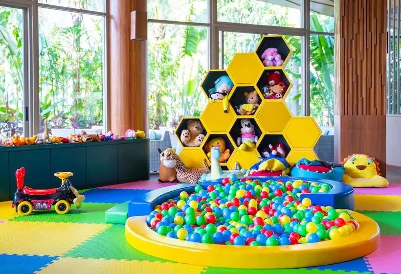 Splash Beach Resort, Maikhao Phuket   Sha Extra Plus