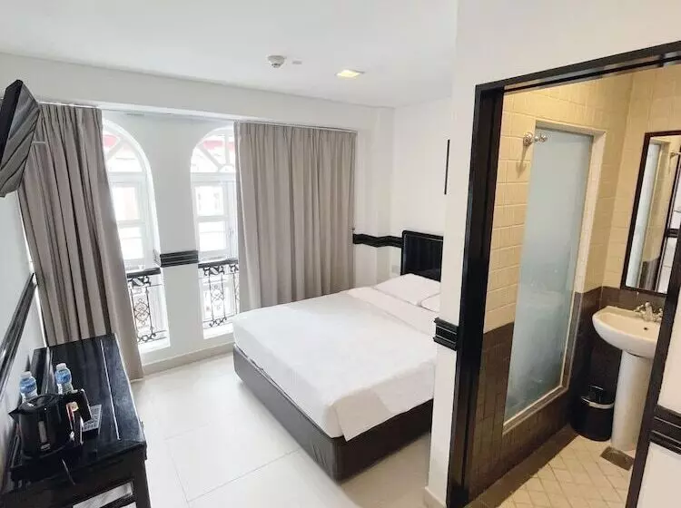 The Snooze Hotel Marine Parade