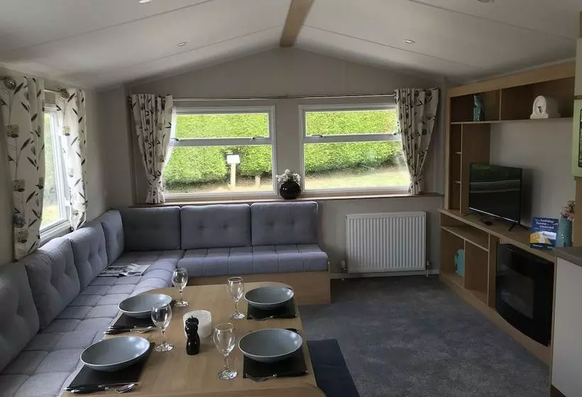 Exclusive Caravan At Newquay, Cornwall, Uk