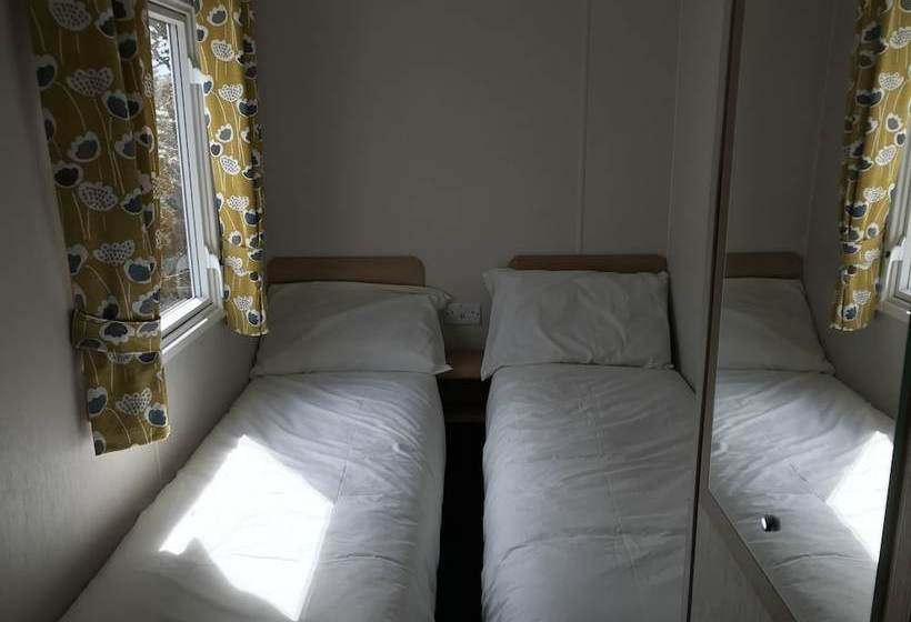 Exclusive Caravan At Newquay, Cornwall, Uk