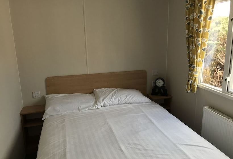 Exclusive Caravan At Newquay, Cornwall, Uk