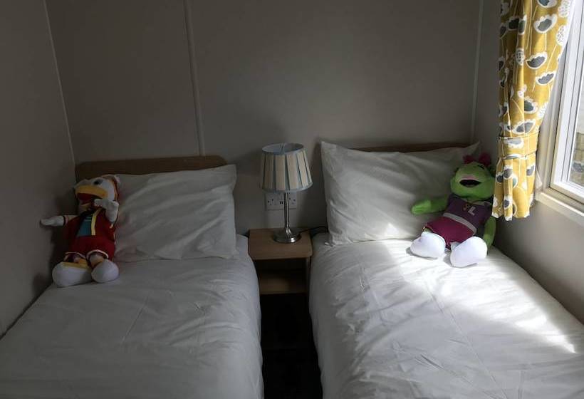 Exclusive Caravan At Newquay, Cornwall, Uk