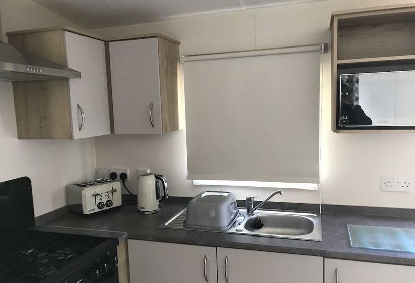 Exclusive Caravan At Newquay, Cornwall, Uk