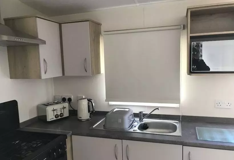 Exclusive Caravan At Newquay, Cornwall, Uk