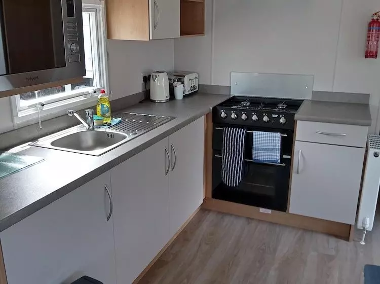 Exclusive Caravan At Newquay, Cornwall, Uk