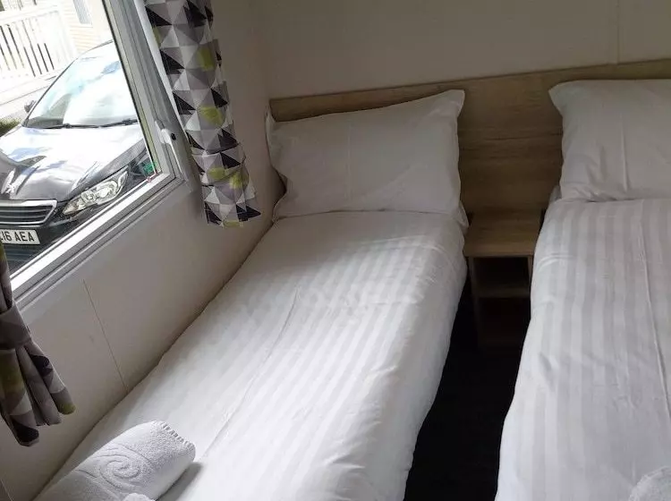 Exclusive Caravan At Newquay, Cornwall, Uk