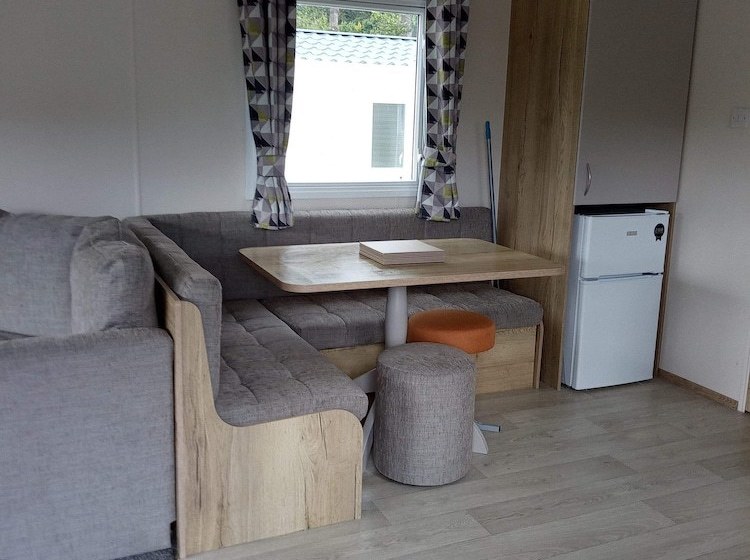 Exclusive Caravan At Newquay, Cornwall, Uk