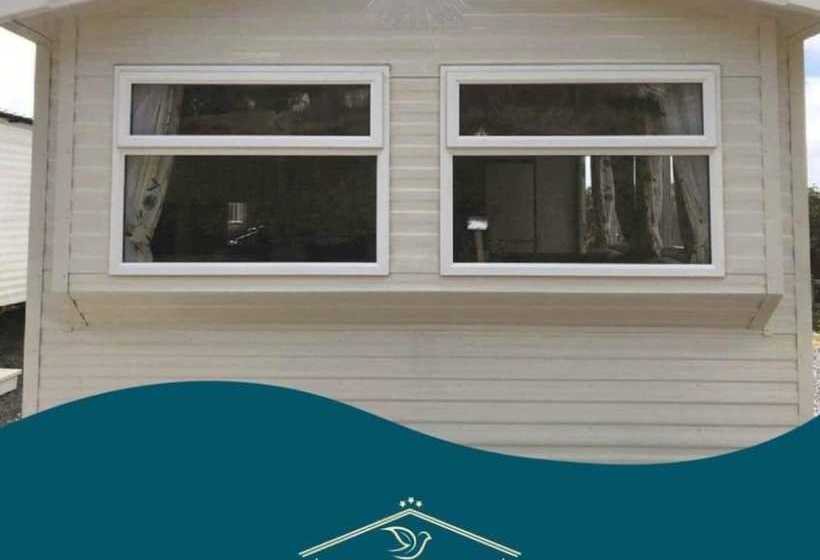 Exclusive Caravan At Newquay, Cornwall, Uk