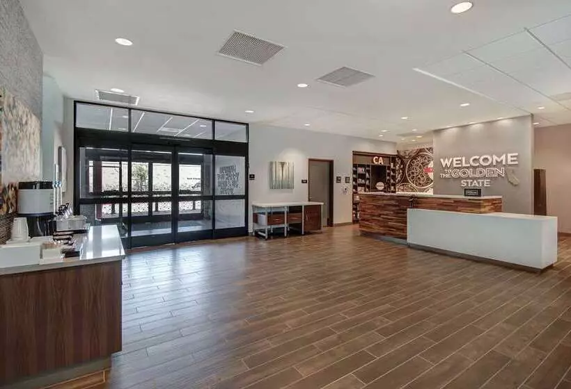 هتل Hampton Inn & Suites Sunnyvale Silicon Valley