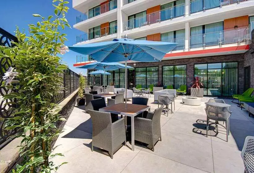 هتل Hampton Inn & Suites Sunnyvale Silicon Valley