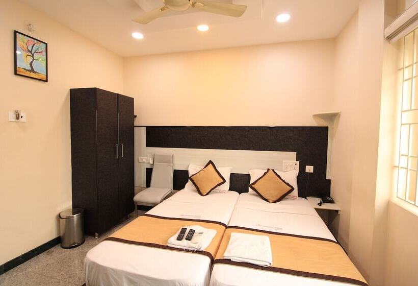 Hotel Rathnavel Towers Annex