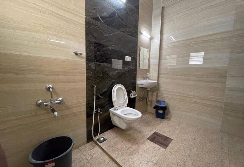 Hotel Rathnavel Towers Annex