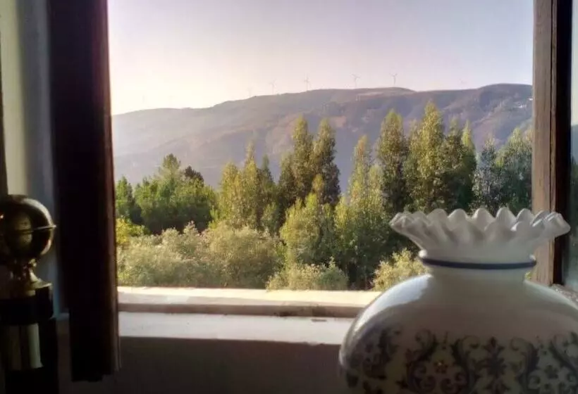 Residenssi Refugio Da Montanha Amazing Views Gois Region