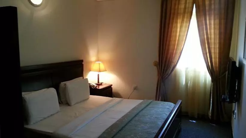 Al Nakheel Hotel