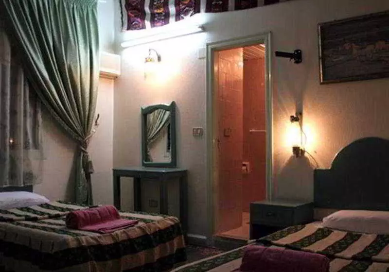 Al Nakheel Hotel