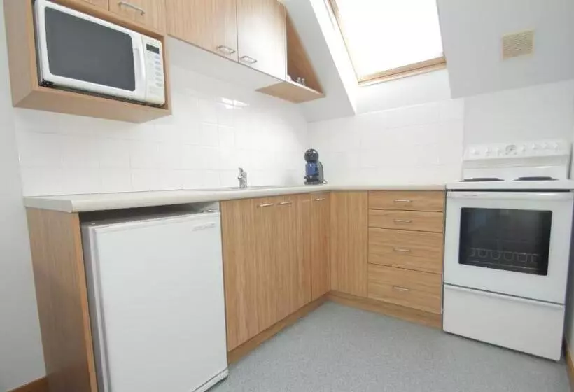 Asure Christchurch Classic Motel & Apartments