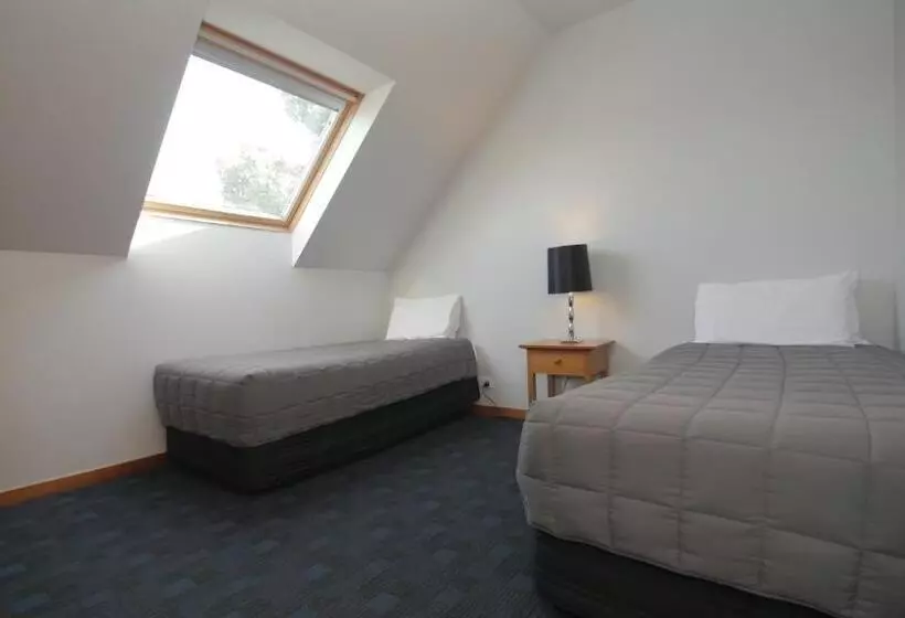 Asure Christchurch Classic Motel & Apartments