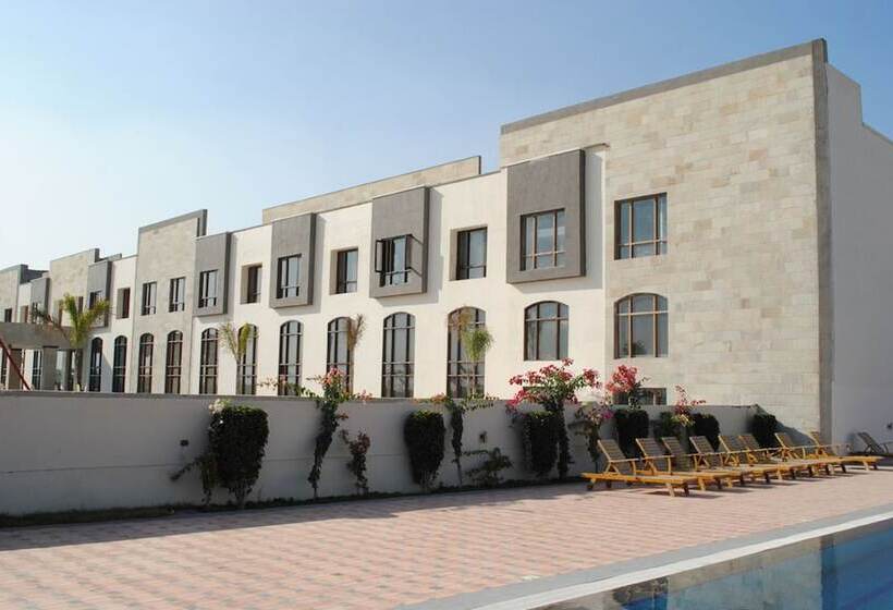 فندق Cambay Resort Jamdoli