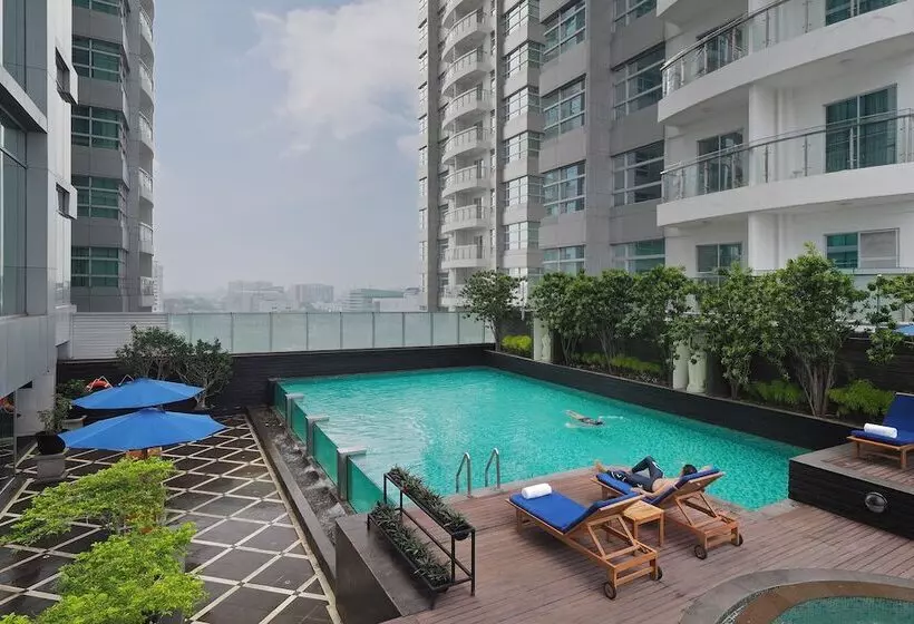 Cambridge Hotel Medan