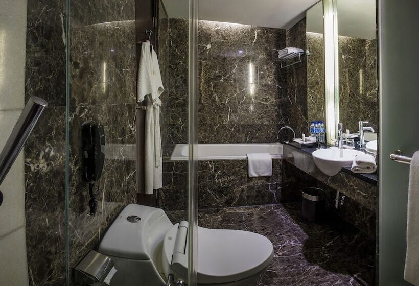 Cambridge Hotel Medan