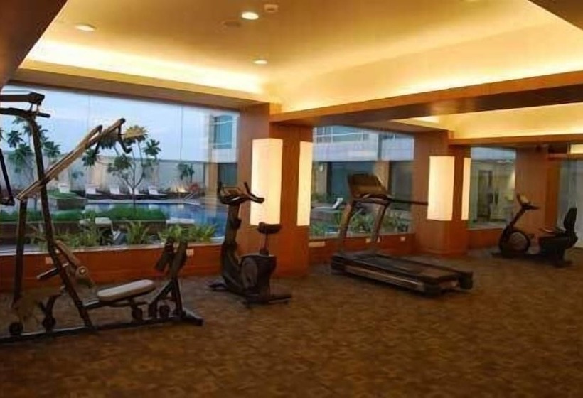 בית מלון כפרי Country Inn & Suites By Radisson, Sahibabad