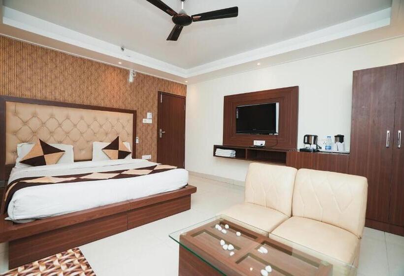 בית מלון כפרי B Continental