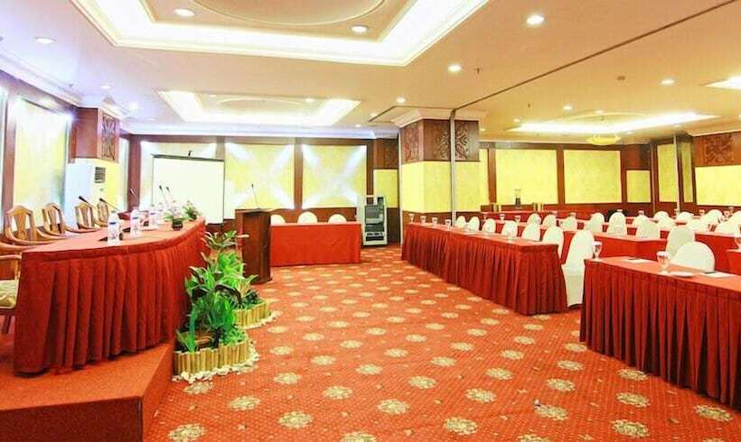 בית מלון כפרי Grand Arkenso Park View