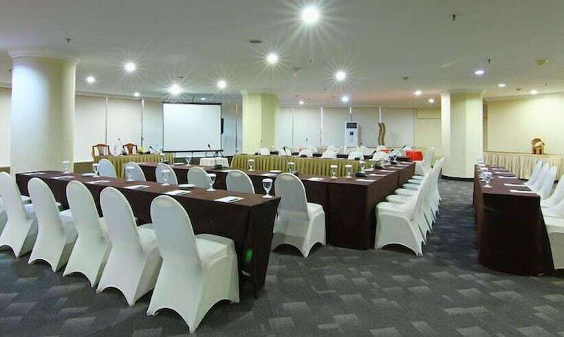 בית מלון כפרי Grand Arkenso Park View