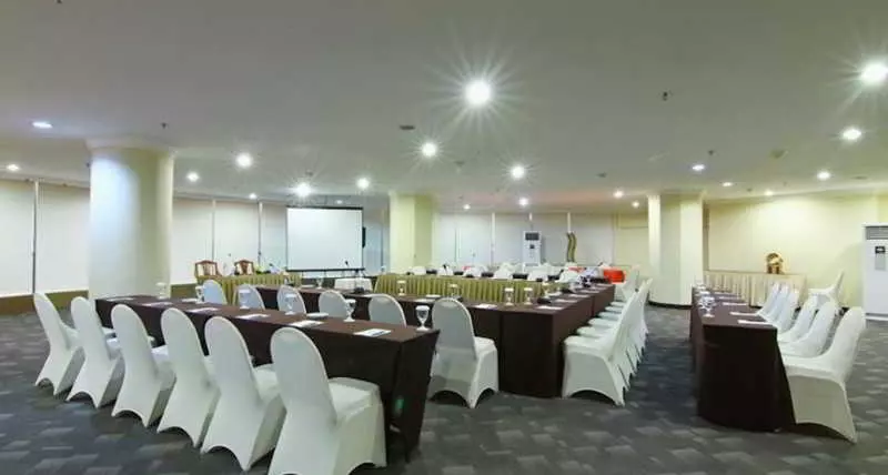 Hotell Grand Arkenso Park View