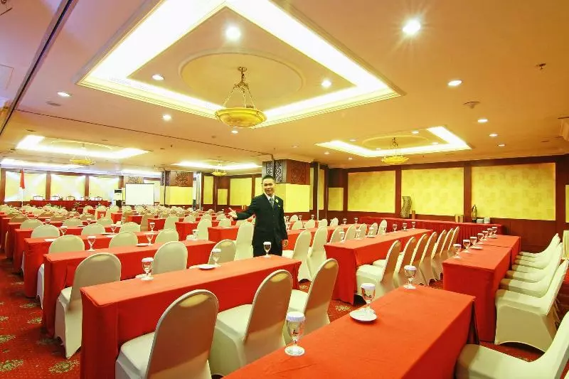 Hotell Grand Arkenso Park View