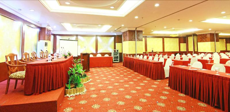 בית מלון כפרי Grand Arkenso Park View