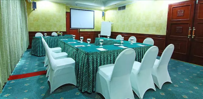 Hotell Grand Arkenso Park View