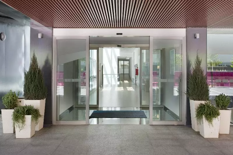 Отель Holiday Inn Express Madrid Leganes, An Ihg