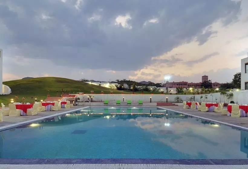 ホテル Inder Residency Resort & Spa Udaipur