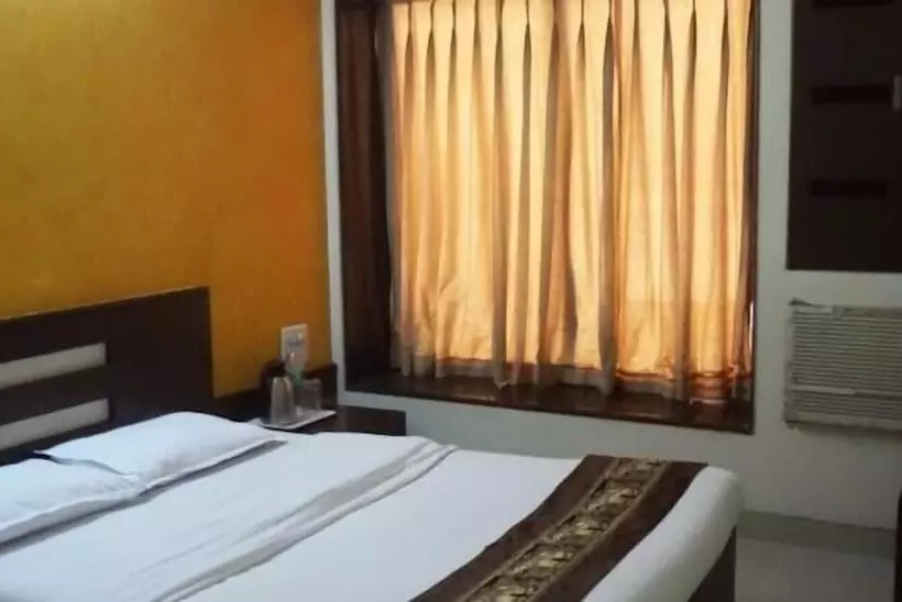 בית מלון כפרי Jayshree