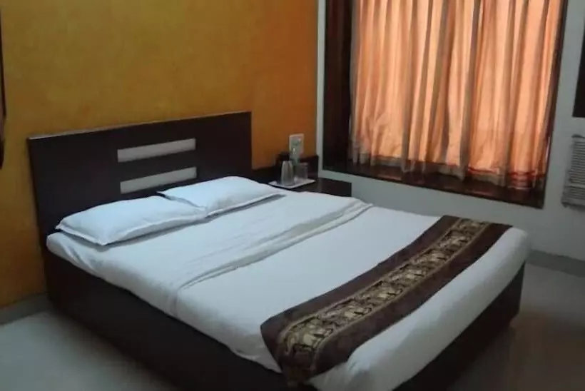 בית מלון כפרי Jayshree