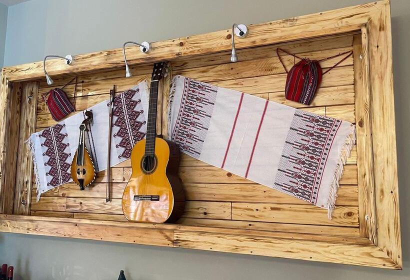 בית מלון כפרי Kaissa Beach